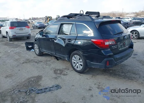 2018 Subaru Outback 2.5I Premium z USA, uszkodzony, nr VIN 4S4BSACC5J3261893
